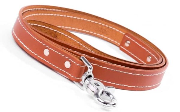 Hnědé kožené vodítko pro psa prošití