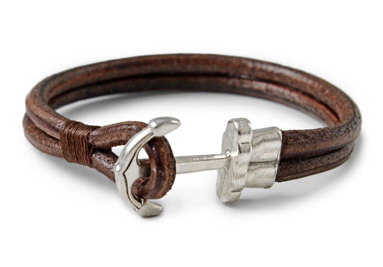 Kožený náramek na ruku