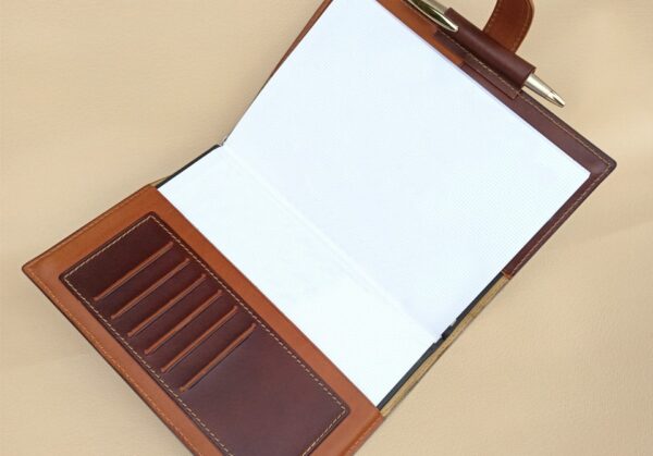 Luxusní kožený obal na diář - img 20220930 100809