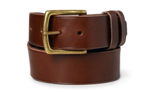 kožený opasek s mosaznou sponou
